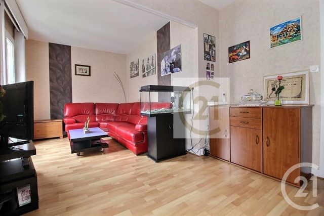 Appartement F4 à vendre - 4 pièces - 64.42 m2 - PANTIN - 93 - ILE-DE-FRANCE - Century 21 Ricard Immobilier