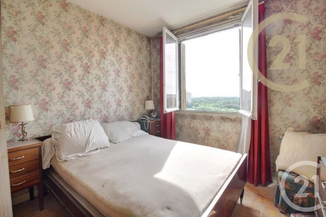 Afficher la photo en grand Appartement F4 à vendre - 4 pièces - 71.66 m2 - PANTIN - 93 - ILE-DE-FRANCE - Century 21 Ricard Immobilier
