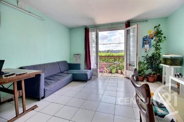Appartement F2 à vendre - 2 pièces - 40.4 m2 - NOISY LE SEC - 93 - ILE-DE-FRANCE - Century 21 Ricard Immobilier