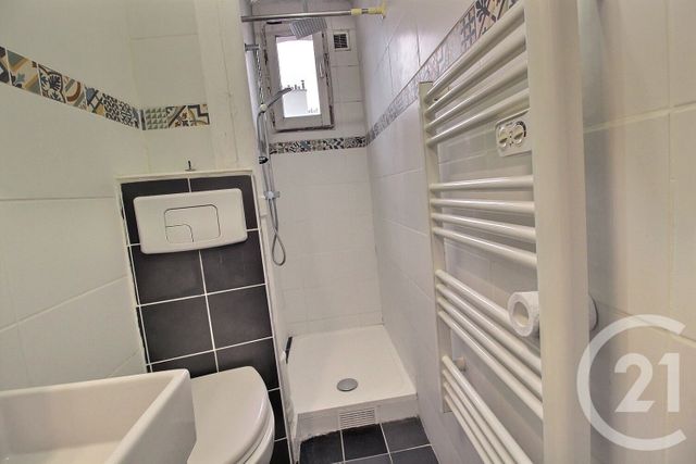 Appartement F1 à vendre - 1 pièce - 30.3 m2 - PANTIN - 93 - ILE-DE-FRANCE - Century 21 Ricard Immobilier