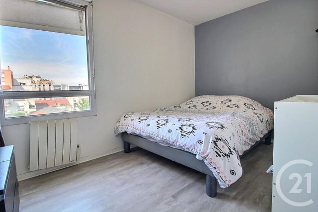 Afficher la photo en grand appartement à vendre - 2 pièces - 53.13 m2 - PANTIN - 93 - ILE-DE-FRANCE - Century 21 Ricard Immobilier
