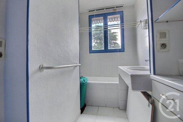 Afficher la photo en grand Appartement F1 à vendre - 1 pièce - 28.0 m2 - LE PRE ST GERVAIS - 93 - ILE-DE-FRANCE - Century 21 Ricard Immobilier