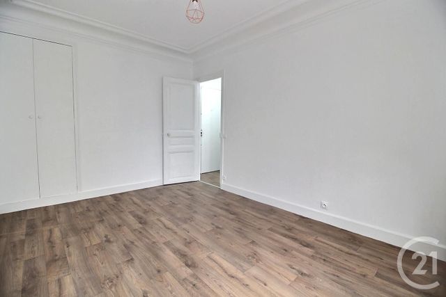 Afficher la photo en grand Appartement F2 à vendre - 2 pièces - 31.19 m2 - PANTIN - 93 - ILE-DE-FRANCE - Century 21 Ricard Immobilier