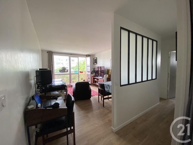 Afficher la photo en grand Appartement F2 à louer - 2 pièces - 44.16 m2 - PANTIN - 93 - ILE-DE-FRANCE - Century 21 Ricard Immobilier
