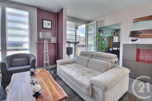 Appartement F4 à vendre - 4 pièces - 70.5 m2 - PANTIN - 93 - ILE-DE-FRANCE - Century 21 Ricard Immobilier