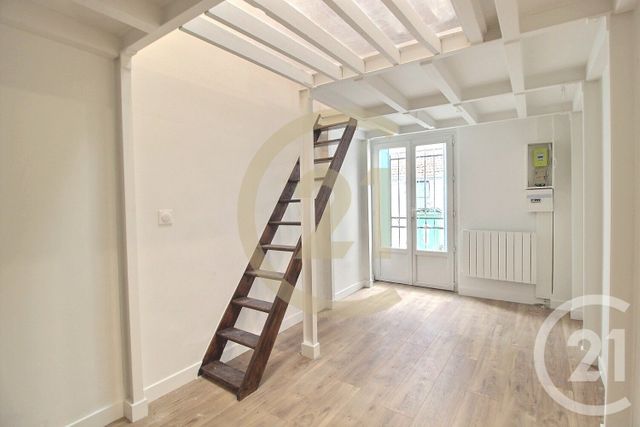 Appartement F2 à vendre - 2 pièces - 48.8 m2 - PANTIN - 93 - ILE-DE-FRANCE - Century 21 Ricard Immobilier