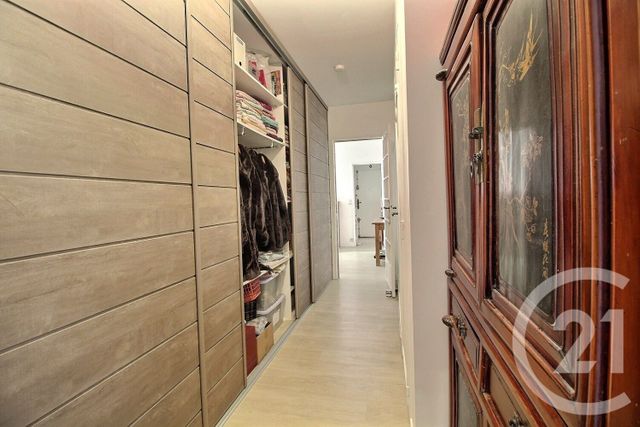 Appartement F3 à vendre - 3 pièces - 68.12 m2 - PANTIN - 93 - ILE-DE-FRANCE - Century 21 Ricard Immobilier