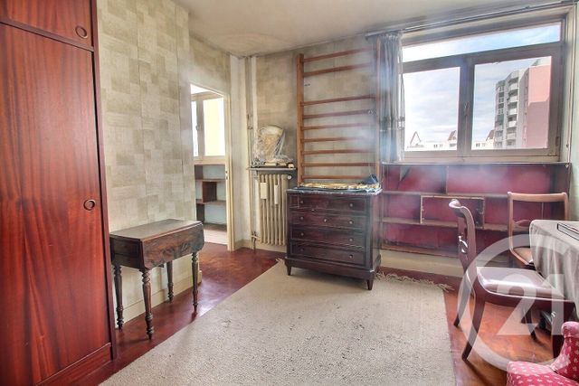 Appartement F3 à vendre - 3 pièces - 53.78 m2 - PANTIN - 93 - ILE-DE-FRANCE - Century 21 Ricard Immobilier