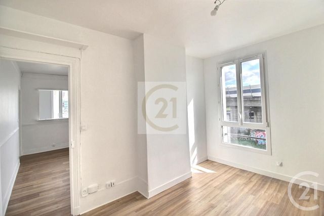Appartement à vendre - 2 pièces - 28.01 m2 - PANTIN - 93 - ILE-DE-FRANCE - Century 21 Ricard Immobilier