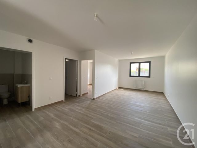 Appartement F3 à louer - 3 pièces - 65.75 m2 - BONDY - 93 - ILE-DE-FRANCE - Century 21 Ricard Immobilier