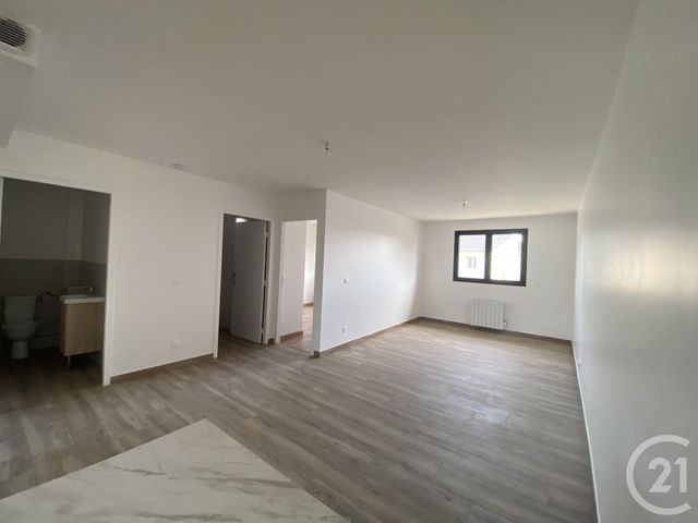 Appartement Duplex à louer - 3 pièces - 78.68 m2 - BONDY - 93 - ILE-DE-FRANCE - Century 21 Ricard Immobilier