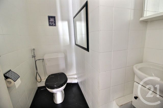 Appartement F3 à vendre - 3 pièces - 75.23 m2 - PANTIN - 93 - ILE-DE-FRANCE - Century 21 Ricard Immobilier