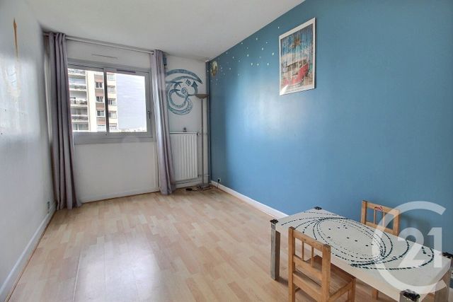 Appartement F3 à vendre - 3 pièces - 75.23 m2 - PANTIN - 93 - ILE-DE-FRANCE - Century 21 Ricard Immobilier