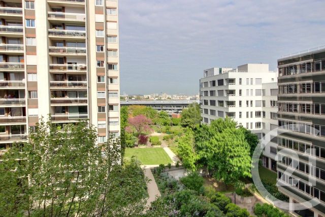 Appartement F3 à vendre - 3 pièces - 75.23 m2 - PANTIN - 93 - ILE-DE-FRANCE - Century 21 Ricard Immobilier