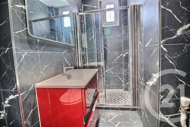 Appartement F3 à vendre - 3 pièces - 56.9 m2 - PANTIN - 93 - ILE-DE-FRANCE - Century 21 Ricard Immobilier