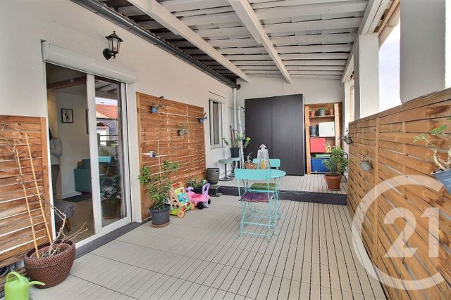 Afficher la photo en grand Appartement T2 à vendre - 2 pièces - 24.49 m2 - PANTIN - 93 - ILE-DE-FRANCE - Century 21 Ricard Immobilier