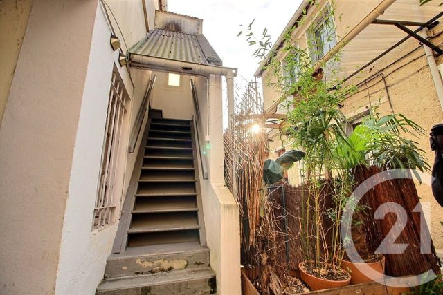 Afficher la photo en grand Appartement T2 à vendre - 2 pièces - 24.49 m2 - PANTIN - 93 - ILE-DE-FRANCE - Century 21 Ricard Immobilier