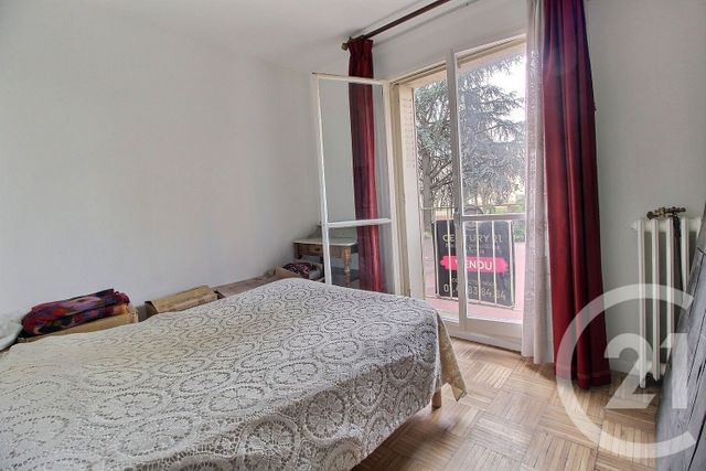 Appartement F2 à vendre - 2 pièces - 38.23 m2 - PANTIN - 93 - ILE-DE-FRANCE - Century 21 Ricard Immobilier