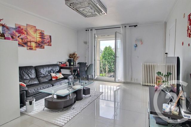 Appartement F3 à vendre - 3 pièces - 55.52 m2 - PANTIN - 93 - ILE-DE-FRANCE - Century 21 Ricard Immobilier