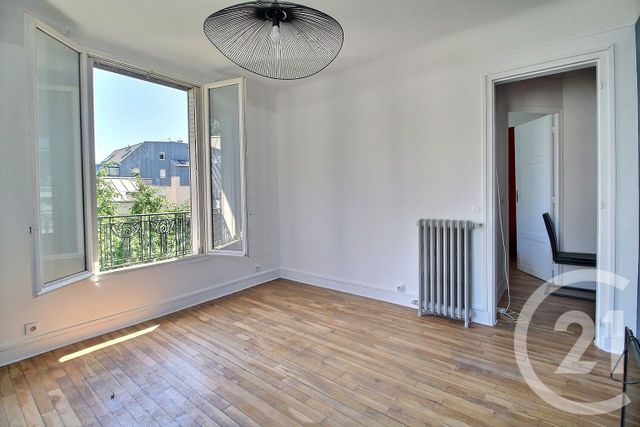 Afficher la photo en grand Appartement F2 à vendre - 2 pièces - 39.04 m2 - PANTIN - 93 - ILE-DE-FRANCE - Century 21 Ricard Immobilier