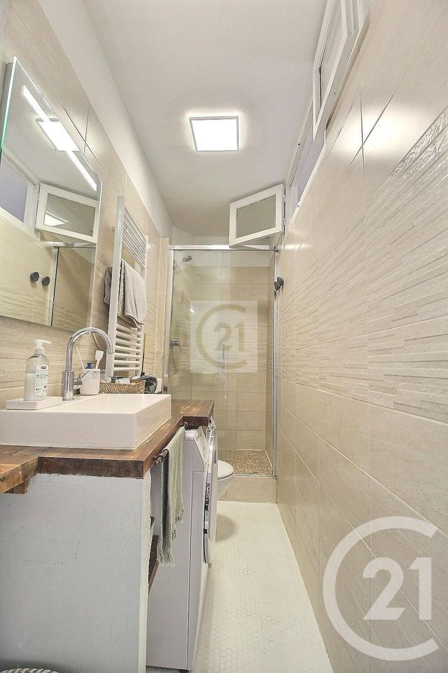 Appartement F2 à vendre - 2 pièces - 51.44 m2 - PANTIN - 93 - ILE-DE-FRANCE - Century 21 Ricard Immobilier