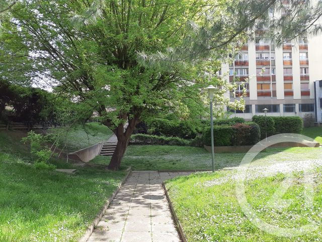 Appartement F2 à vendre - 2 pièces - 42.41 m2 - PANTIN - 93 - ILE-DE-FRANCE - Century 21 Ricard Immobilier