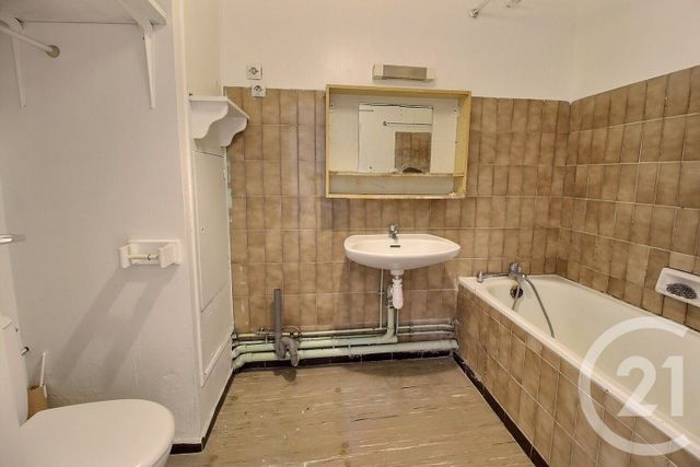 Appartement F2 à vendre - 2 pièces - 42.41 m2 - PANTIN - 93 - ILE-DE-FRANCE - Century 21 Ricard Immobilier