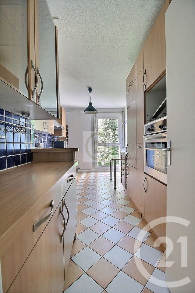 Appartement F4 à vendre - 4 pièces - 81.0 m2 - PANTIN - 93 - ILE-DE-FRANCE - Century 21 Ricard Immobilier