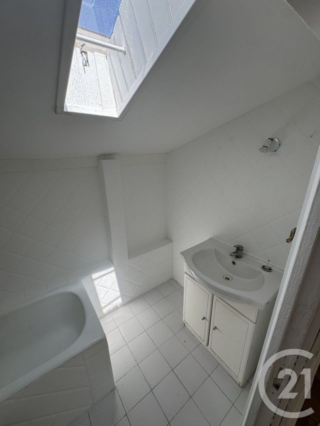 Afficher la photo en grand Appartement Studio à vendre - 1 pièce - 21.74 m2 - PANTIN - 93 - ILE-DE-FRANCE - Century 21 Ricard Immobilier