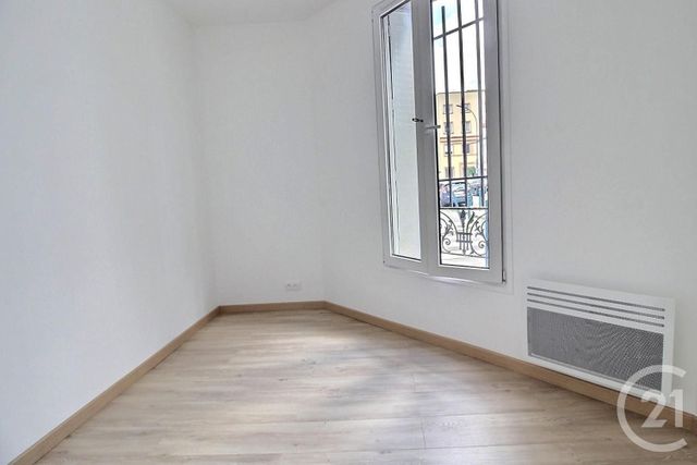 Appartement F2 à vendre - 2 pièces - 31.67 m2 - PANTIN - 93 - ILE-DE-FRANCE - Century 21 Ricard Immobilier