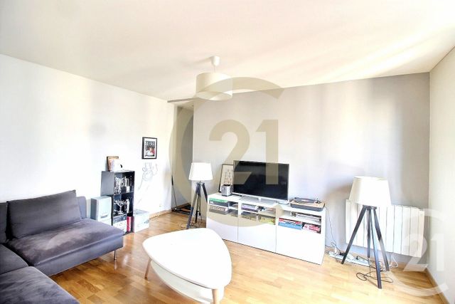 Appartement F2 à vendre - 2 pièces - 42.24 m2 - PANTIN - 93 - ILE-DE-FRANCE - Century 21 Ricard Immobilier