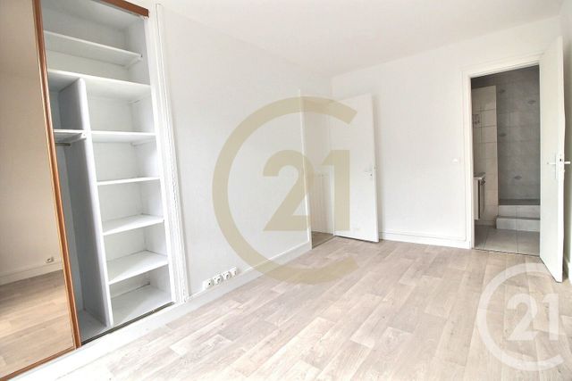 Appartement T4 à vendre - 3 pièces - 102.0 m2 - PANTIN - 93 - ILE-DE-FRANCE - Century 21 Ricard Immobilier