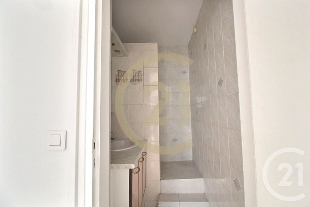 Appartement T4 à vendre - 3 pièces - 102.0 m2 - PANTIN - 93 - ILE-DE-FRANCE - Century 21 Ricard Immobilier