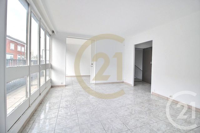 Appartement T4 à vendre - 3 pièces - 102.0 m2 - PANTIN - 93 - ILE-DE-FRANCE - Century 21 Ricard Immobilier