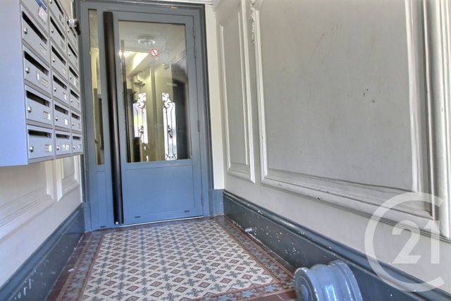 Appartement F2 à vendre - 2 pièces - 37.02 m2 - PANTIN - 93 - ILE-DE-FRANCE - Century 21 Ricard Immobilier