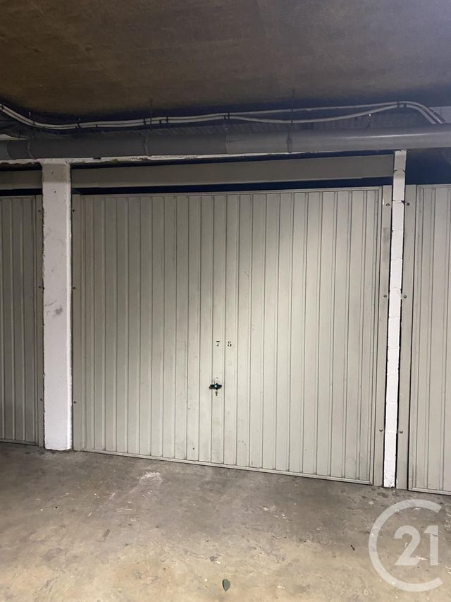 parking - LES LILAS - 93