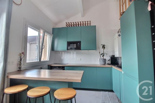 Appartement F4 à louer - 4 pièces - 83.08 m2 - ROSNY SOUS BOIS - 93 - ILE-DE-FRANCE - Century 21 Ricard Immobilier