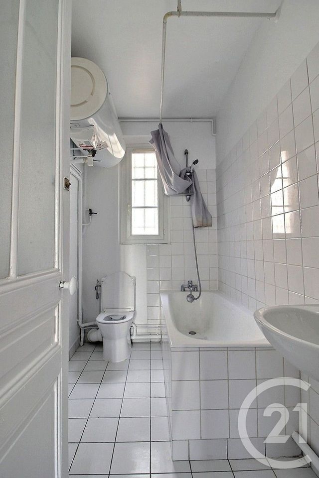 Appartement F3 à vendre - 3 pièces - 45.17 m2 - PANTIN - 93 - ILE-DE-FRANCE - Century 21 Ricard Immobilier