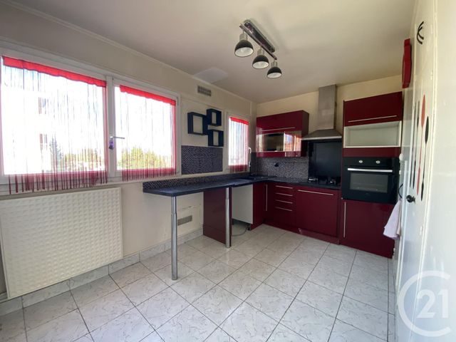 Appartement F3 à louer - 3 pièces - 71.2 m2 - LES PAVILLONS SOUS BOIS - 93 - ILE-DE-FRANCE - Century 21 Ricard Immobilier
