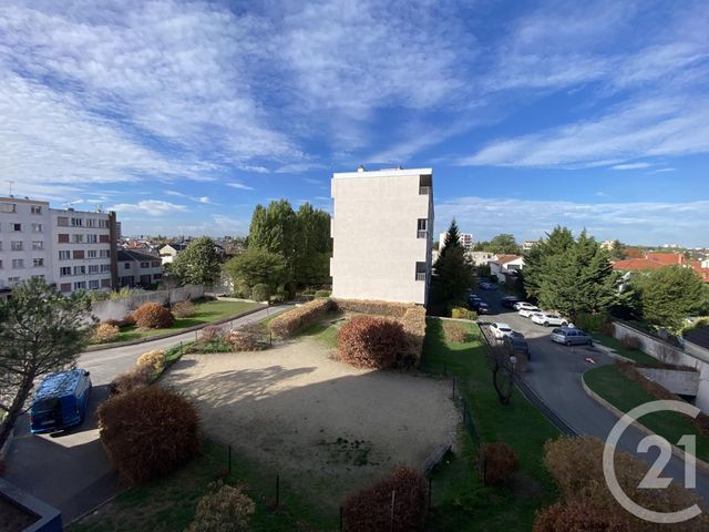 Appartement F3 à louer - 3 pièces - 71.2 m2 - LES PAVILLONS SOUS BOIS - 93 - ILE-DE-FRANCE - Century 21 Ricard Immobilier
