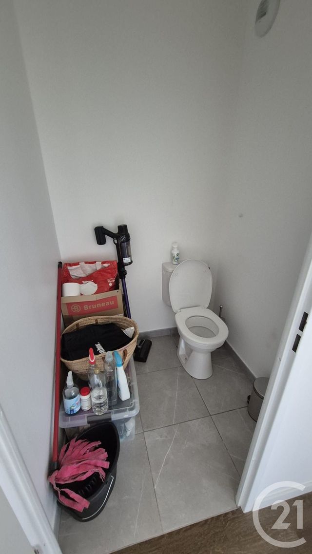 Appartement F3 à vendre - 3 pièces - 61.6 m2 - BOBIGNY - 93 - ILE-DE-FRANCE - Century 21 Ricard Immobilier
