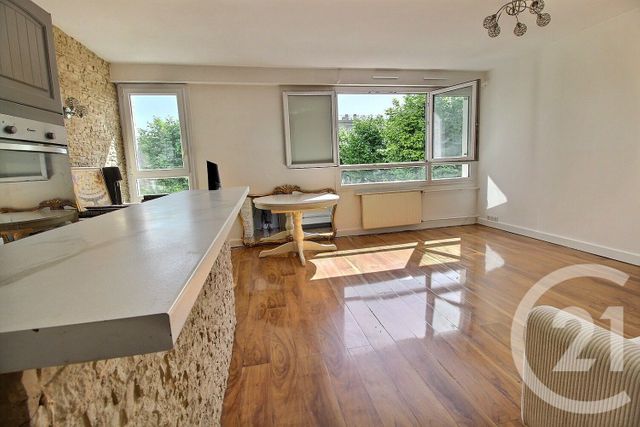 Appartement F2 à vendre - 2 pièces - 47.8 m2 - PANTIN - 93 - ILE-DE-FRANCE - Century 21 Ricard Immobilier