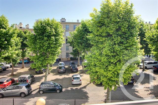Appartement F2 à vendre - 2 pièces - 47.8 m2 - PANTIN - 93 - ILE-DE-FRANCE - Century 21 Ricard Immobilier
