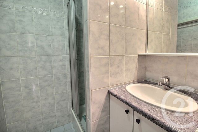 Appartement F3 à vendre - 3 pièces - 50.05 m2 - PANTIN - 93 - ILE-DE-FRANCE - Century 21 Ricard Immobilier
