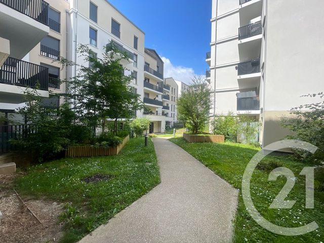 Appartement F4 à vendre - 4 pièces - 83.37 m2 - BOBIGNY - 93 - ILE-DE-FRANCE - Century 21 Ricard Immobilier