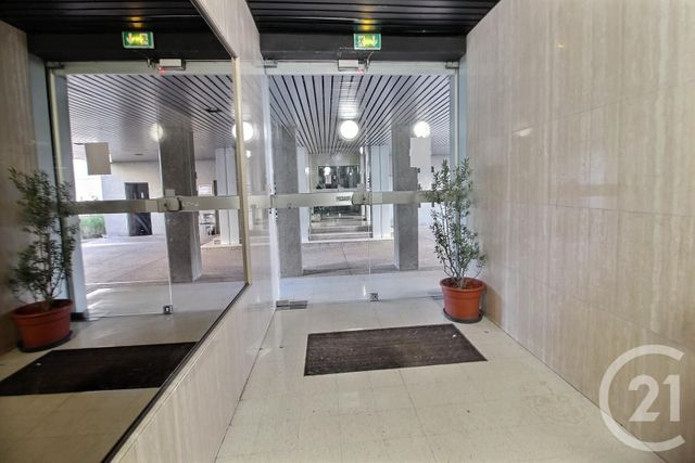 Appartement F2 à vendre - 2 pièces - 46.82 m2 - PANTIN - 93 - ILE-DE-FRANCE - Century 21 Ricard Immobilier