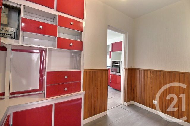 Appartement F4 à vendre - 4 pièces - 90.24 m2 - PANTIN - 93 - ILE-DE-FRANCE - Century 21 Ricard Immobilier