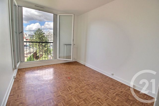 Appartement F4 à vendre - 4 pièces - 90.24 m2 - PANTIN - 93 - ILE-DE-FRANCE - Century 21 Ricard Immobilier