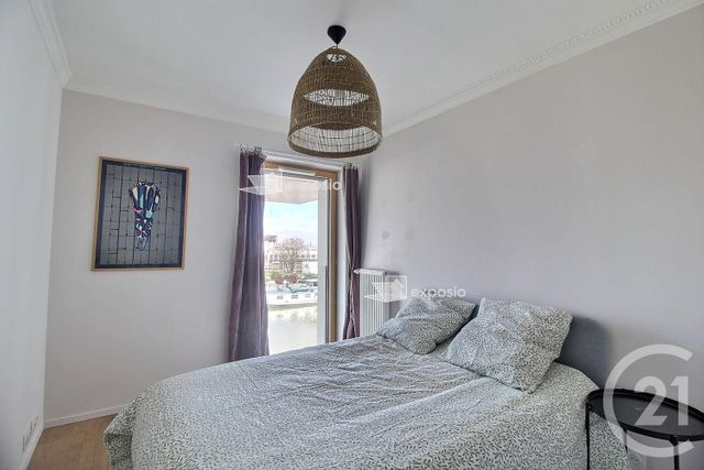 Appartement F4 à vendre - 4 pièces - 78.32 m2 - PANTIN - 93 - ILE-DE-FRANCE - Century 21 Ricard Immobilier