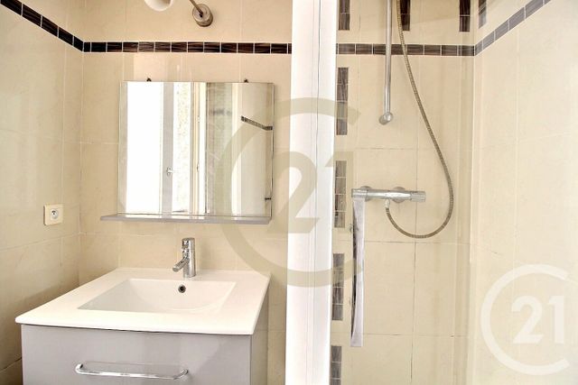 Appartement F2 à vendre - 2 pièces - 38.35 m2 - PANTIN - 93 - ILE-DE-FRANCE - Century 21 Ricard Immobilier